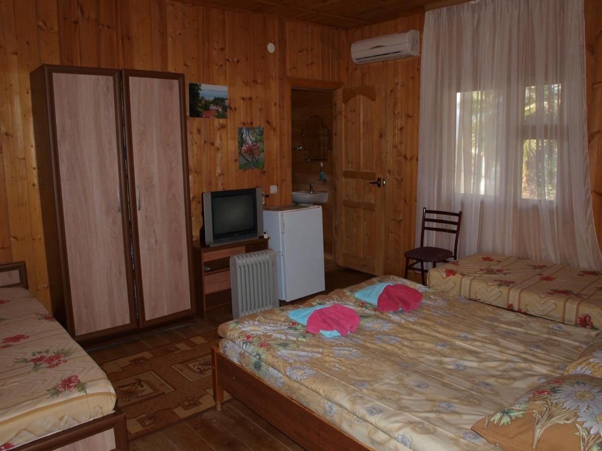 Эко-Отель Гагра Gagra Extérieur photo