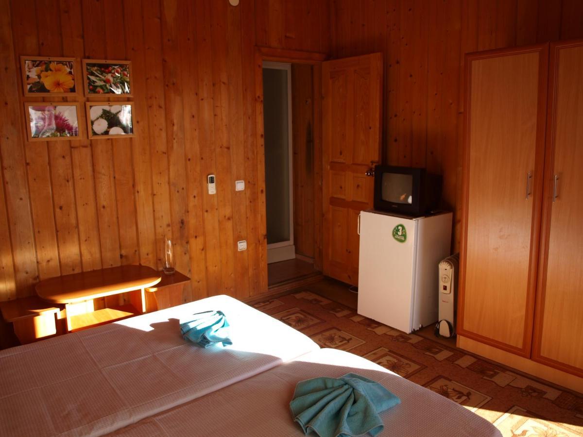 Эко-Отель Гагра Gagra Extérieur photo